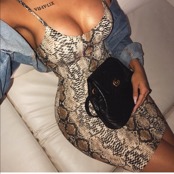 ☀️ "Medusa" Snake Skin Mini Dress - Picture 2 of 8